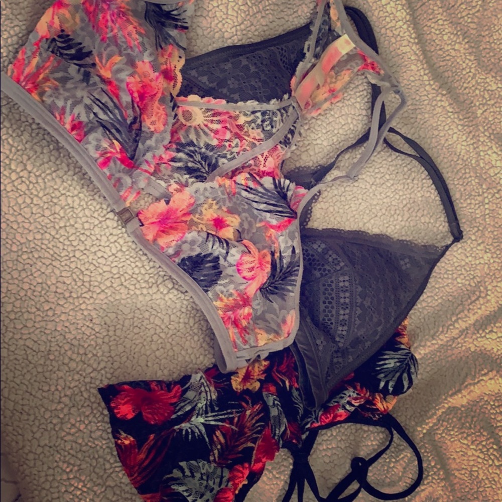 Pink Victoria Secret bras